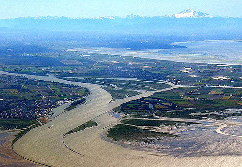 Fraser River Estuary threatened by dredging
